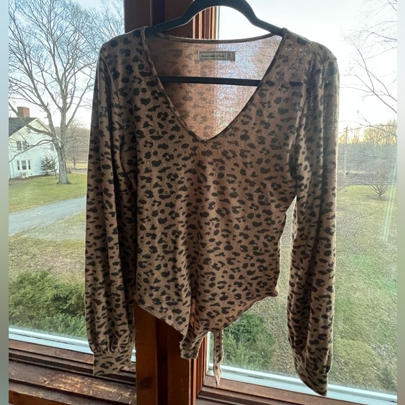 Abercrombie Leopard Print Sweater Bodysuit - Picture 1 of 3
